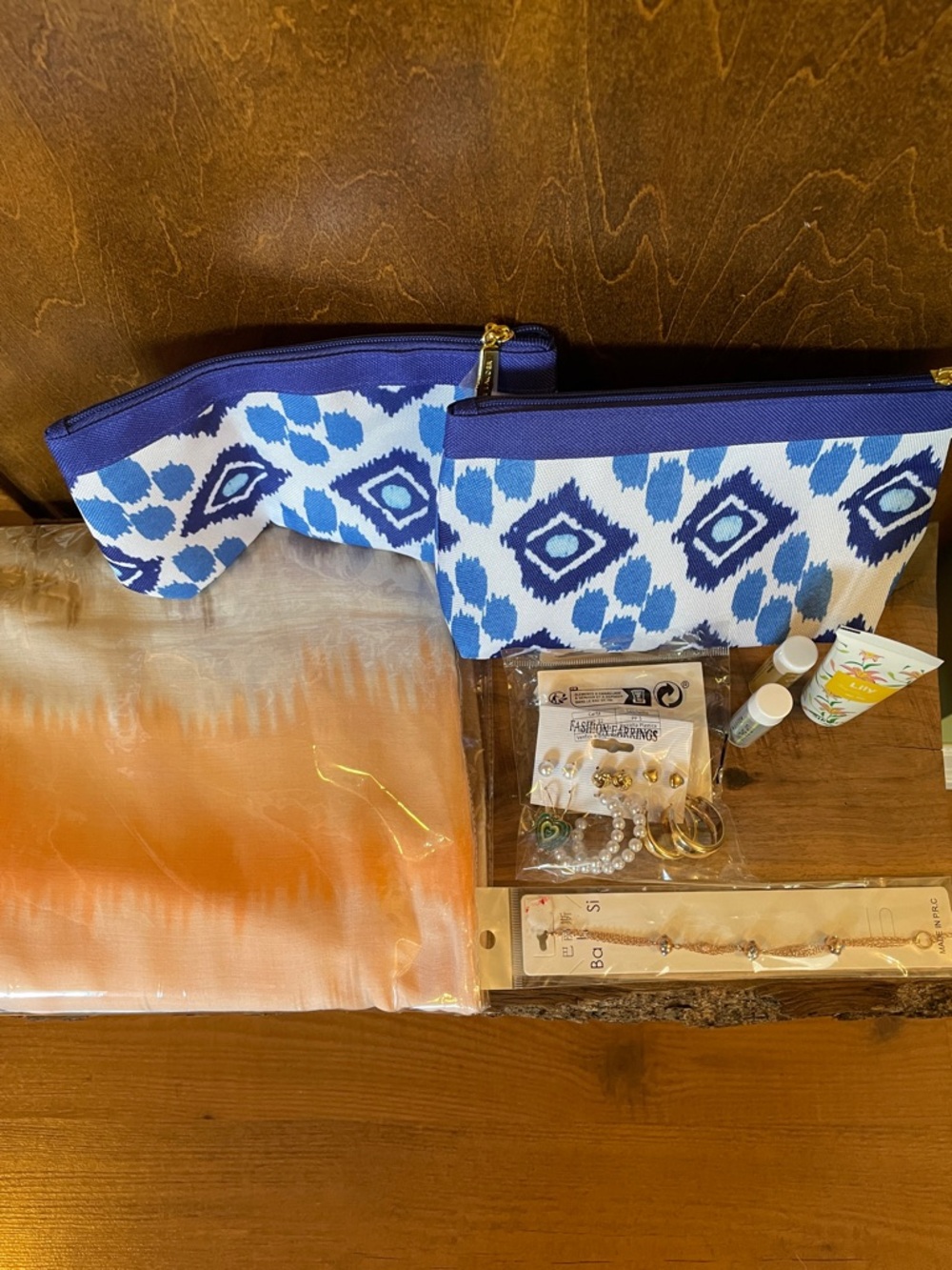 Blue and White Patterned Cosmetic Bags with Accessories (all new)